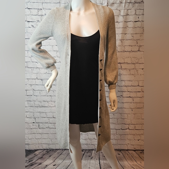 NWOT WHBM long button down cardigan size small - Picture 6 of 8